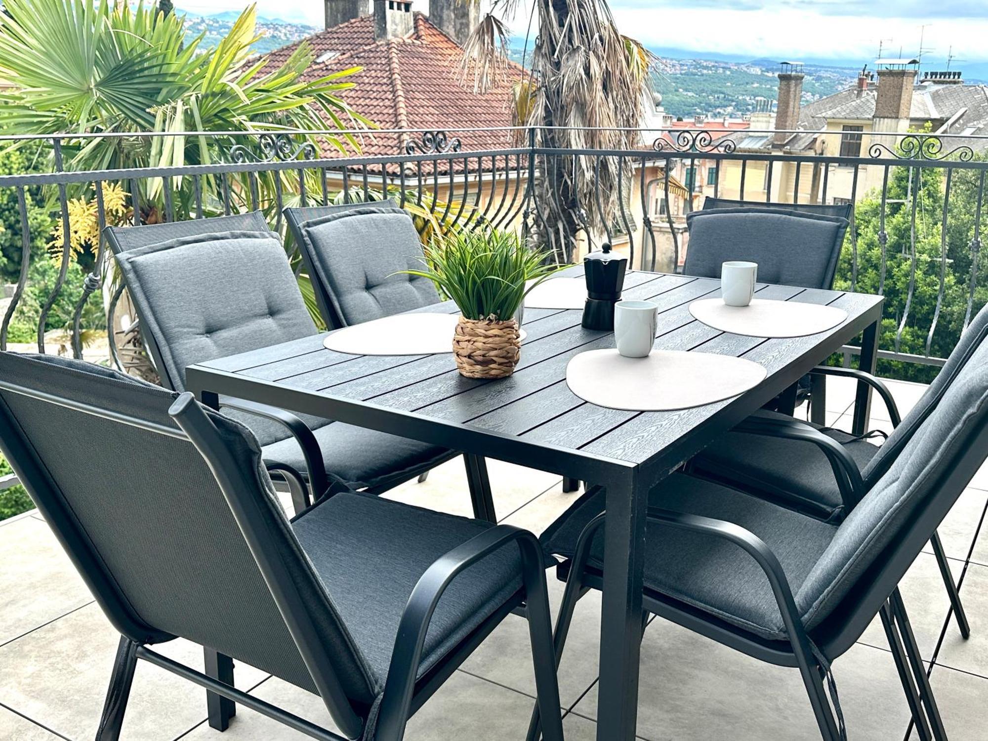 Apartments Villa Ida Opatija Bagian luar foto
