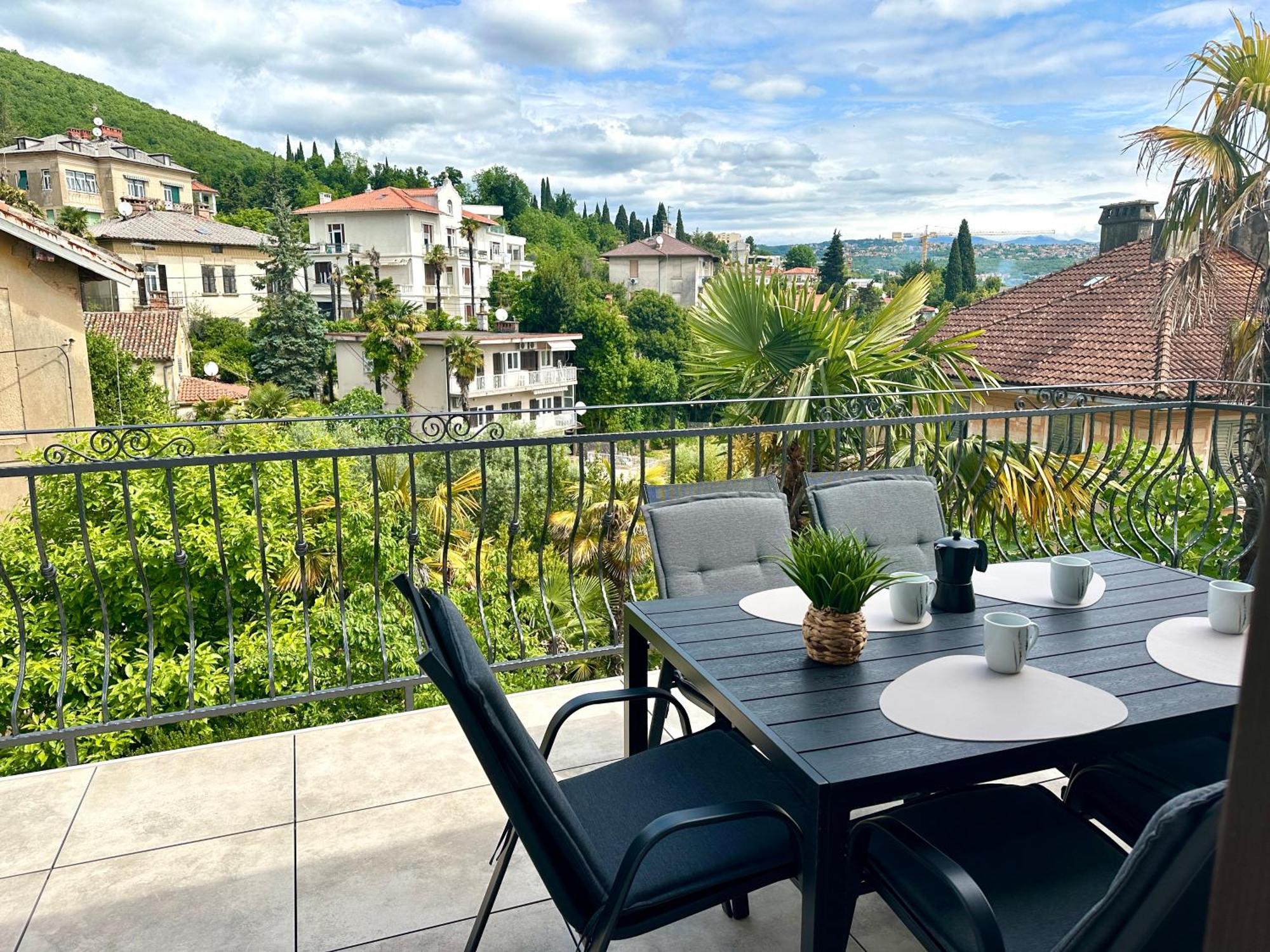 Apartments Villa Ida Opatija Bagian luar foto