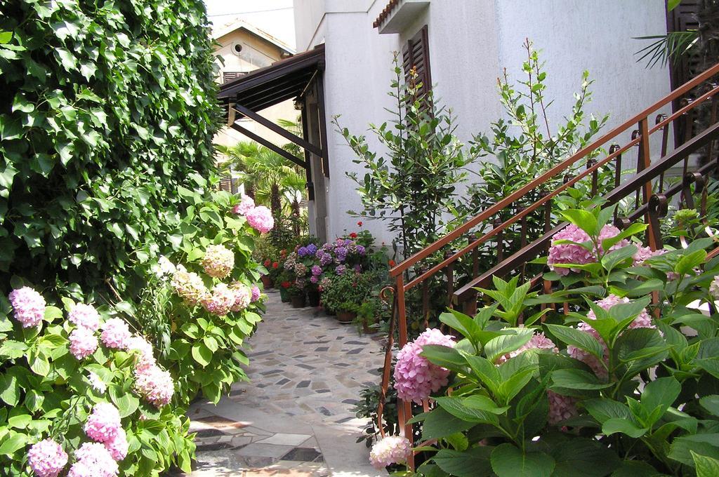Apartments Villa Ida Opatija Bagian luar foto